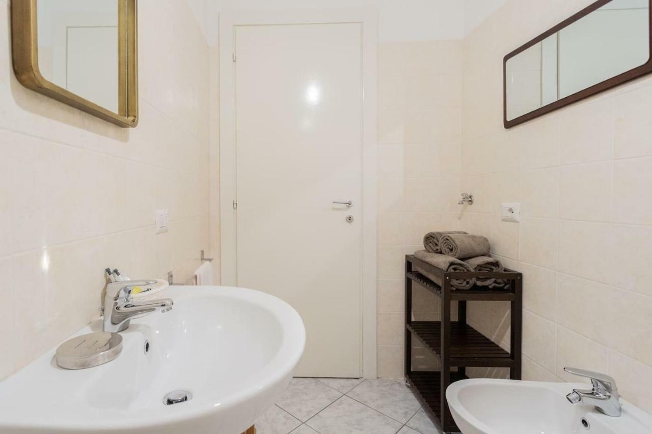 Romantic Pier By Rent All Como Carate Urio المظهر الخارجي الصورة